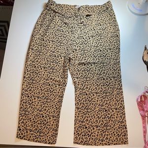 Leith Leopard Print Tie Front Side Zip Elastic Waist Crop Flare Pants 2X